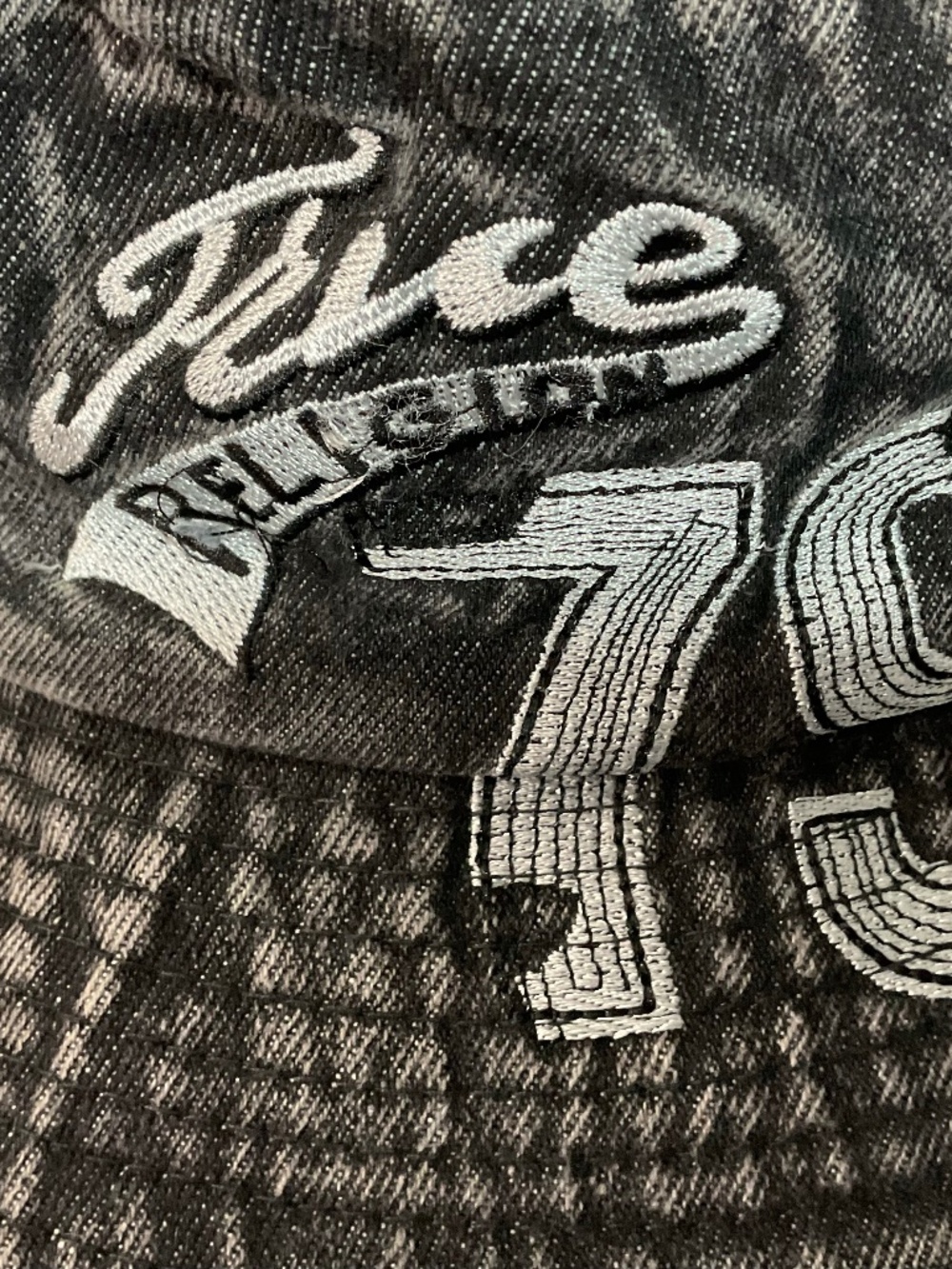 True religion 79 bucket Hat.